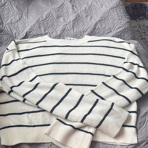 H&M Cream and Black Striped Women's Sweater